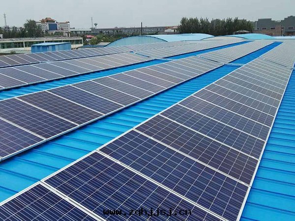 廠(chǎng)房(fáng)頂部(bù)光(guāng)伏安(ān)装